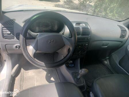Hyundai Verna 2004
