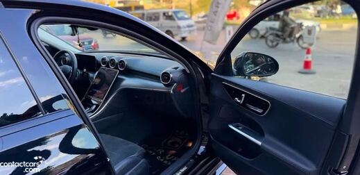 Mercedes C180 2025