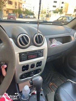 رينو سانديرو 2013 مستعملة