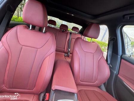 Used BMW 320i 2024
