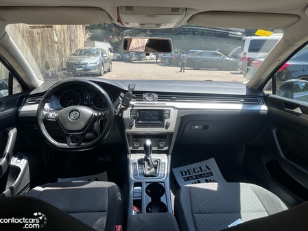 Used Volkswagen Passat 2017