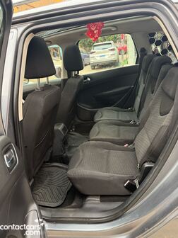 Peugeot 308 2011