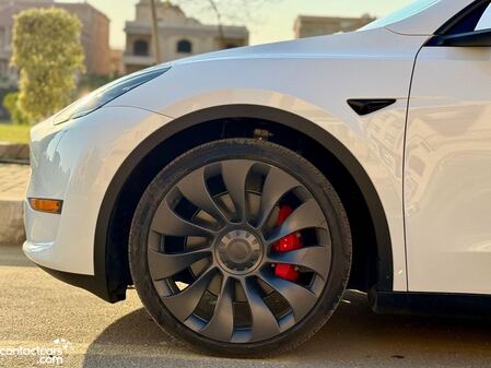 New Tesla Model  Y 2024