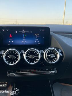 New Mercedes GLA 200 2024