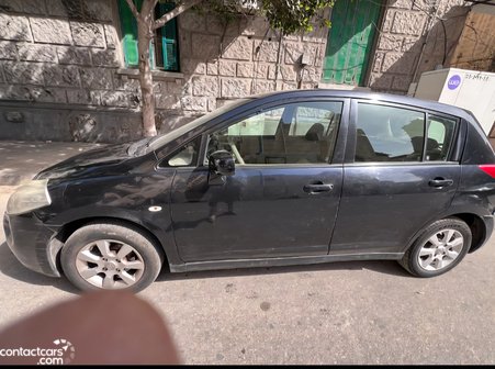 Used Nissan Tiida 2010