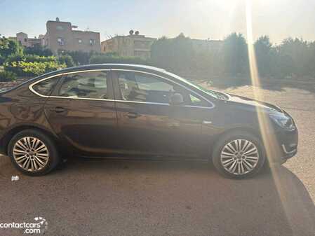 Opel Astra 2014