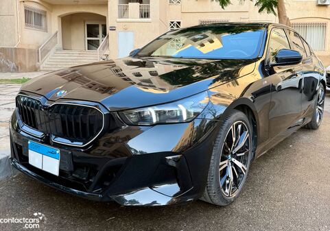 بي ام دبليو 520i 2025 مستعملة