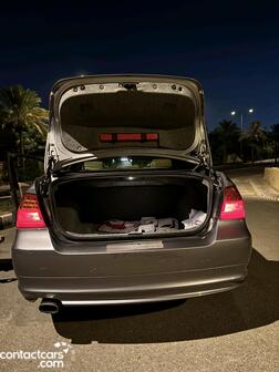 BMW 320i 2010